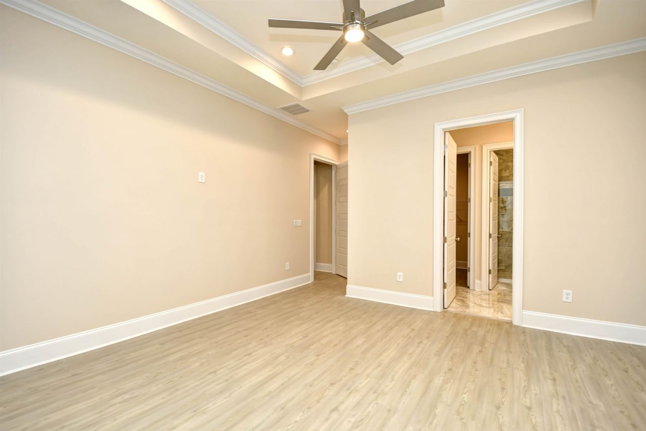 293 Waterfall Circle Photo 16