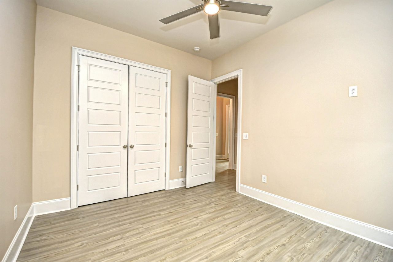 293 Waterfall Circle Photo 22