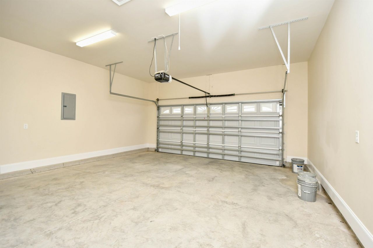 293 Waterfall Circle Photo 25