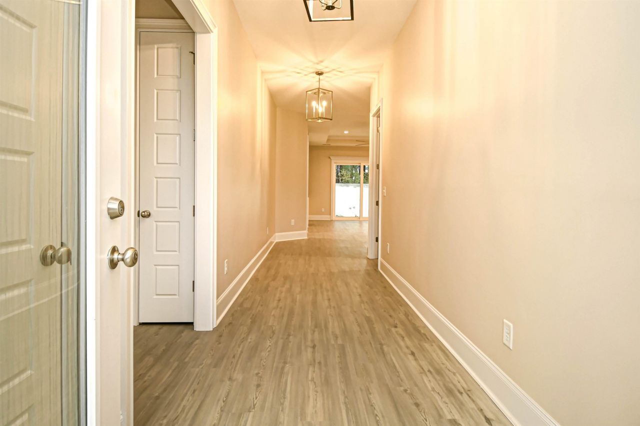 293 Waterfall Circle Photo 4