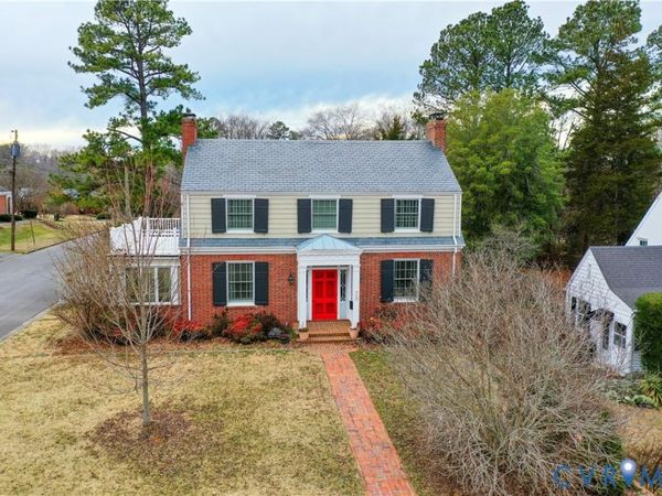 713 First Avenue, Farmville, VA 23901