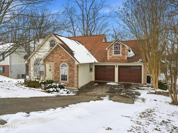 6016 Tennyson Drive, Knoxville, TN 37909