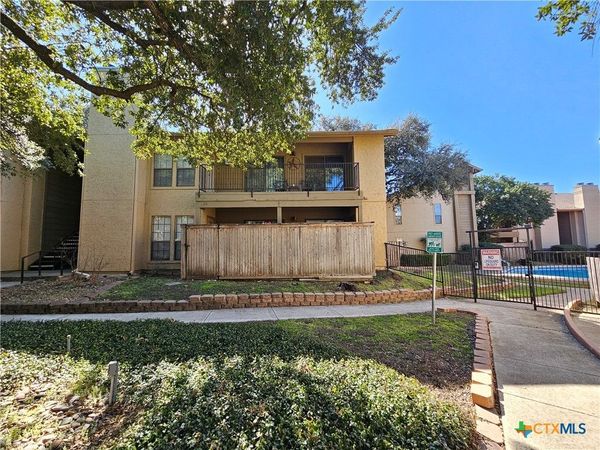 1202 Thorpe Lane , Unit 604, San Marcos, TX 78666