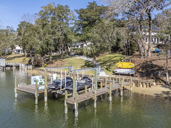 912 Woodbriar Court, Fort Walton Beach, FL 32547