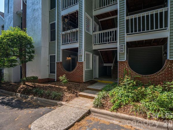430 Queens Road, Unit 711, Charlotte, NC 28207