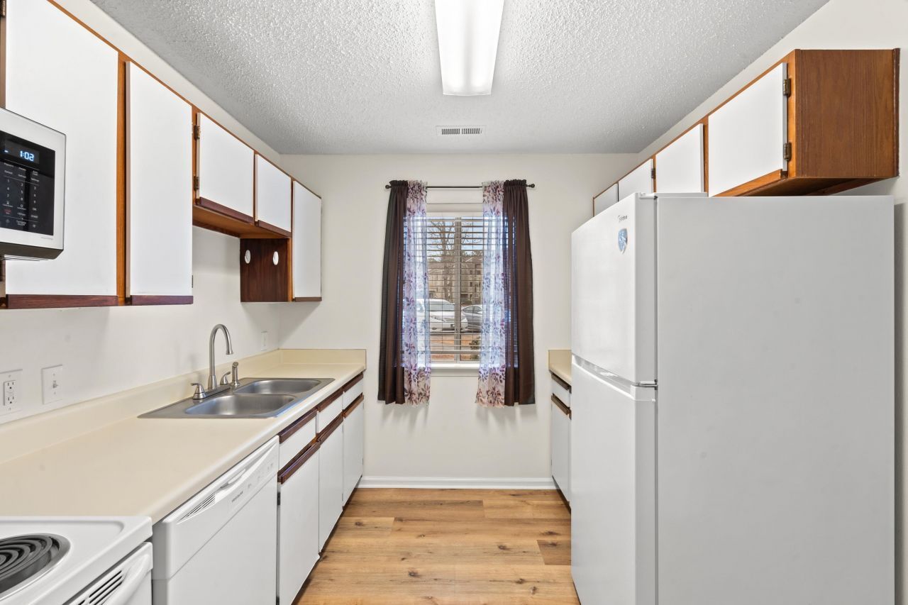 425 Myrtle Greens Dr. Photo 10