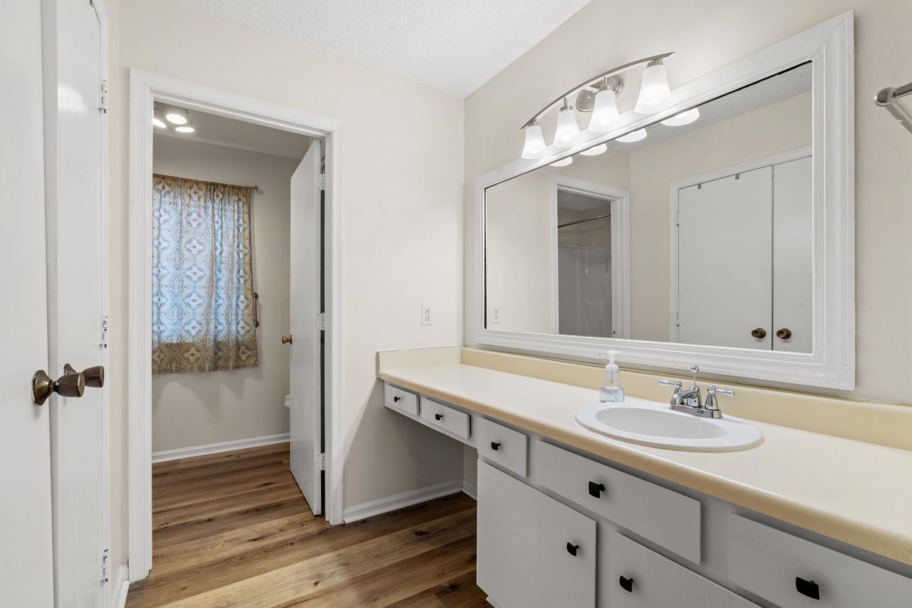 425 Myrtle Greens Dr. Photo 13