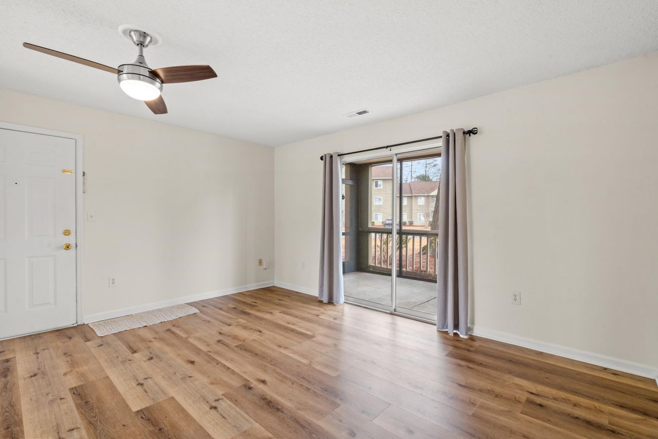 425 Myrtle Greens Dr. Photo 4