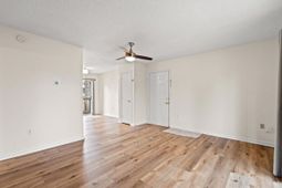 425 Myrtle Greens Dr. photo 4