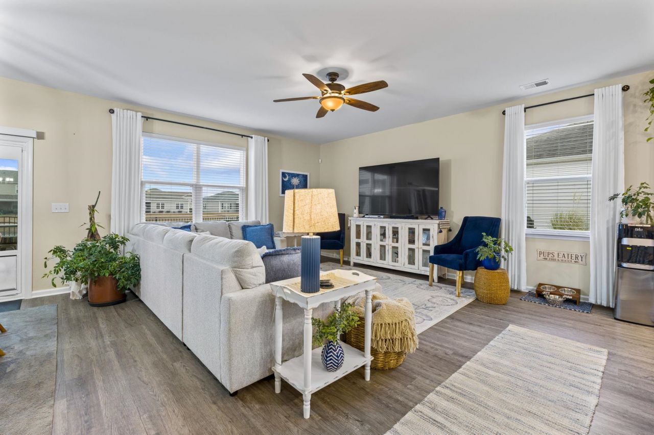 413 Accord St. Photo 16