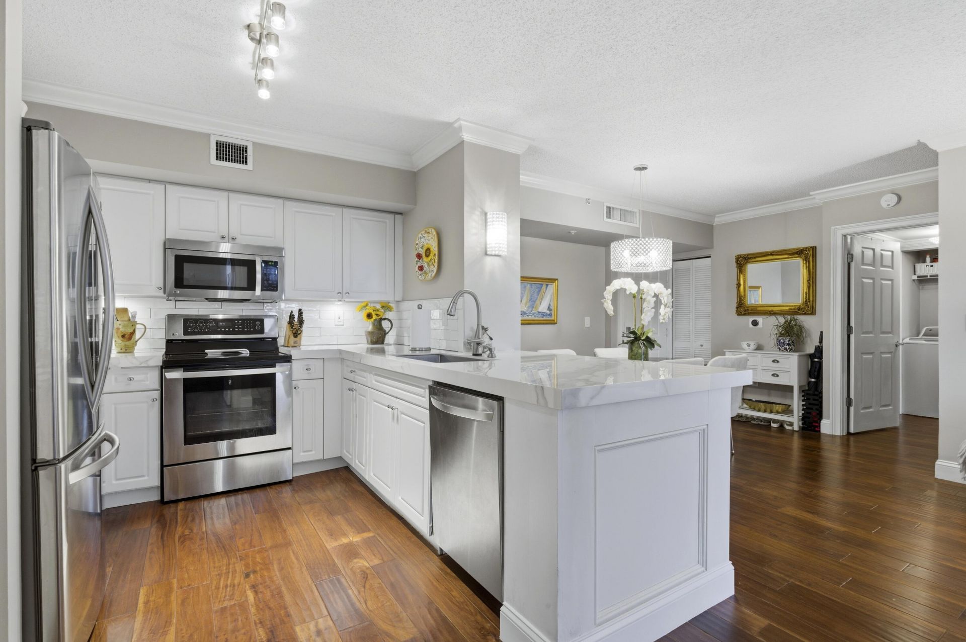 651 Okeechobee Boulevard, Unit 309, West Palm Beach, FL 33401 Photo