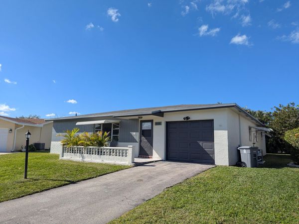 14243 El Clavel Way, Delray Beach, FL 33484