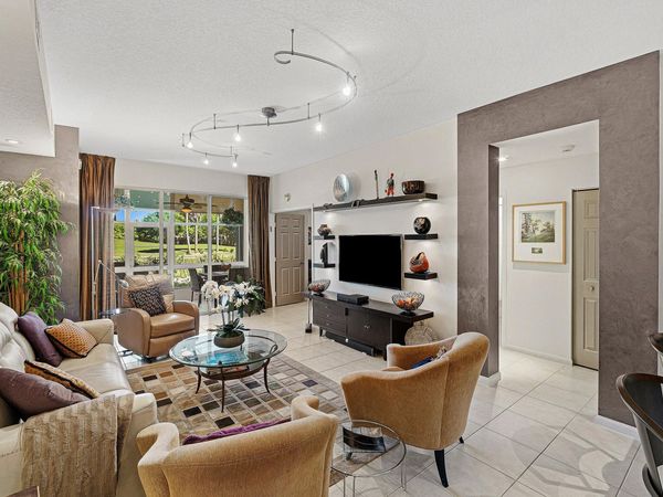 12498 Crystal Pointe Drive, Unit 102, Boynton Beach, FL 33437