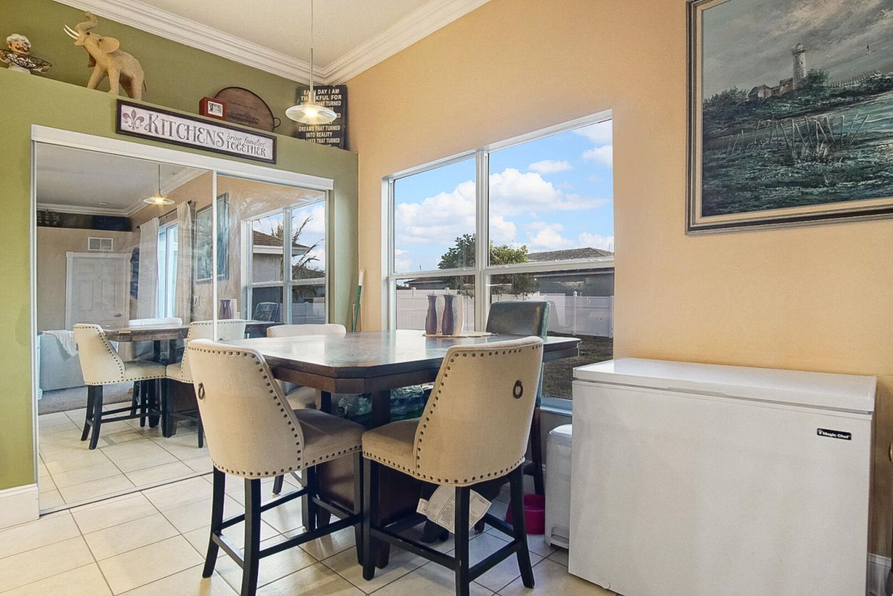 870 SW Paar Drive, Port Saint Lucie, FL 34953 Photo