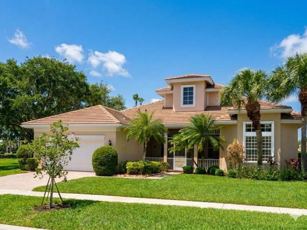 127 NW Magnolia Lakes Boulevard, Port St. Lucie, FL 34986