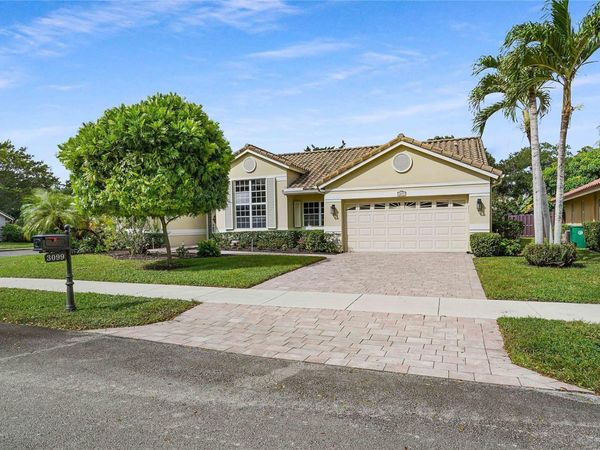 3099 Perriwinkle Cir, Davie, FL 33328