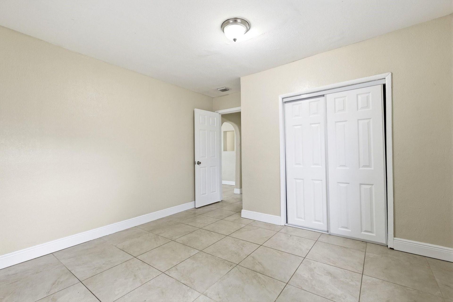 842 NW 25th Avenue, Fort Lauderdale, FL 33311 Photo