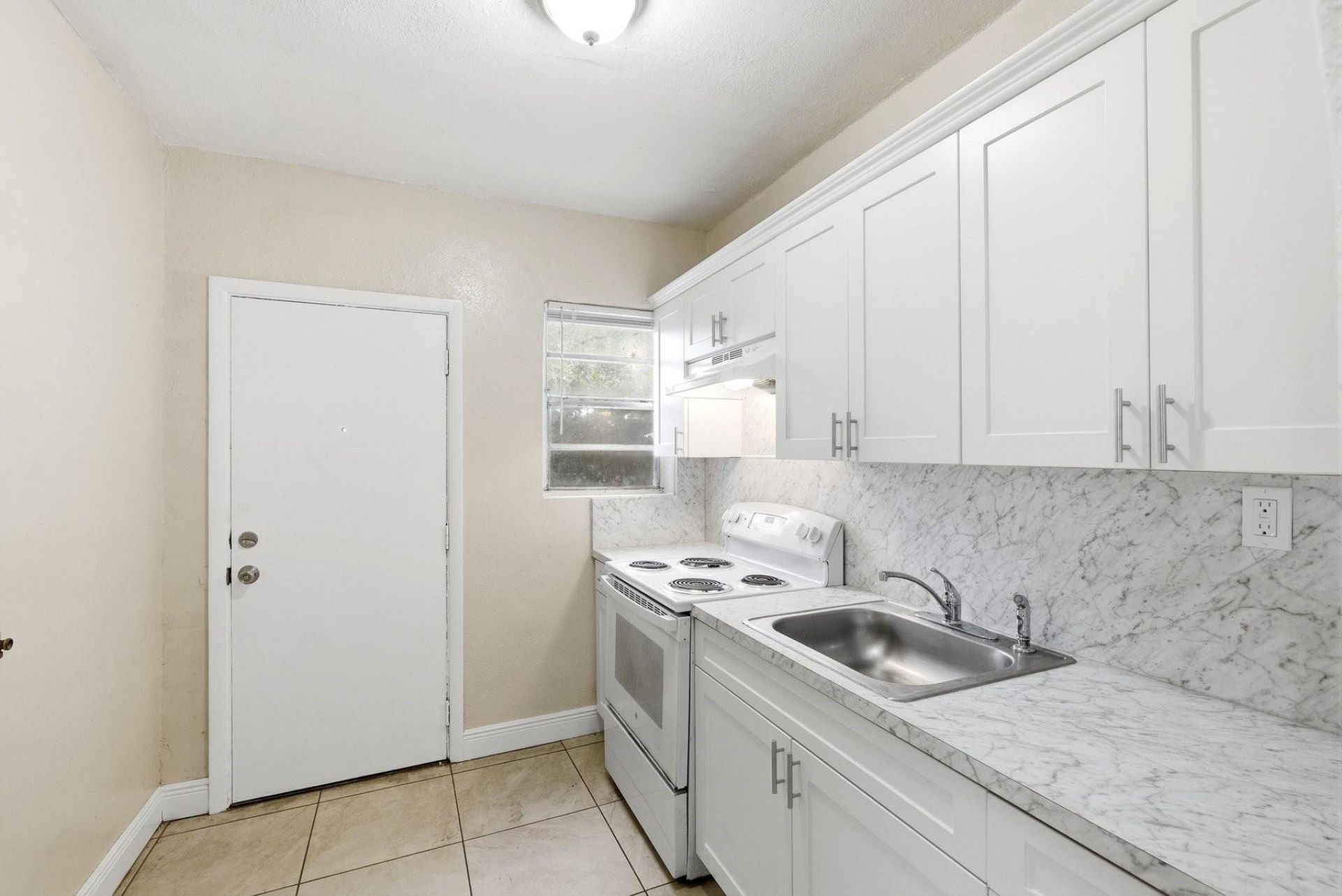 842 NW 25th Avenue, Fort Lauderdale, FL 33311 Photo