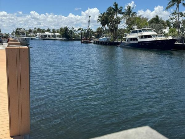 2731 NE 28th Court, Unit 3, Lighthouse Point, FL 33064