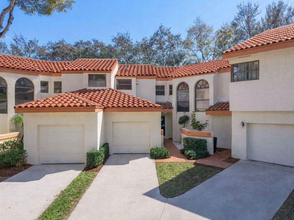 3406 Emerald Oaks Dr, Unit 804, Hollywood, FL 33021