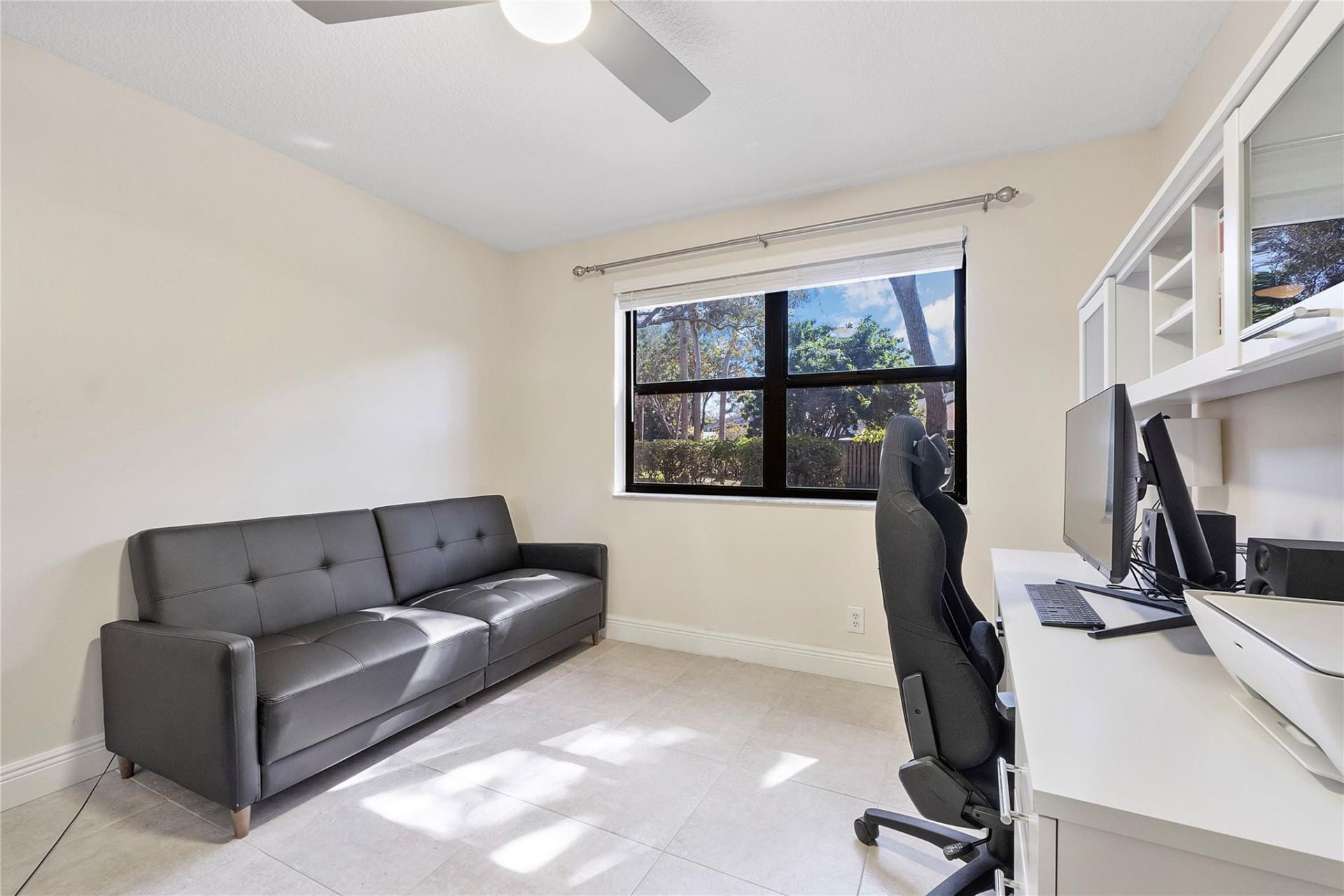 3406 Emerald Oaks Drive, Unit 804, Hollywood, FL 33021 Photo