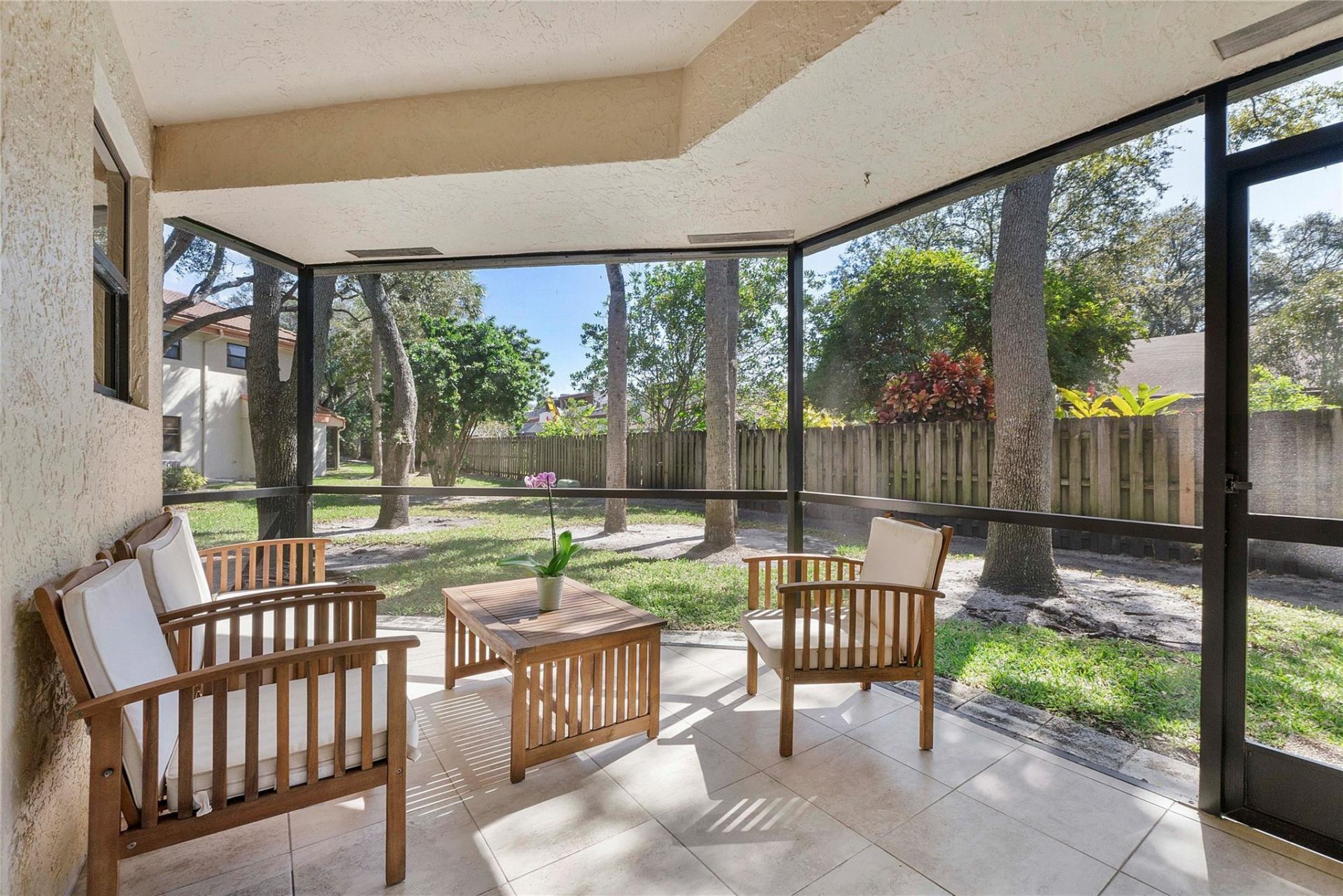 3406 Emerald Oaks Drive, Unit 804, Hollywood, FL 33021 Photo