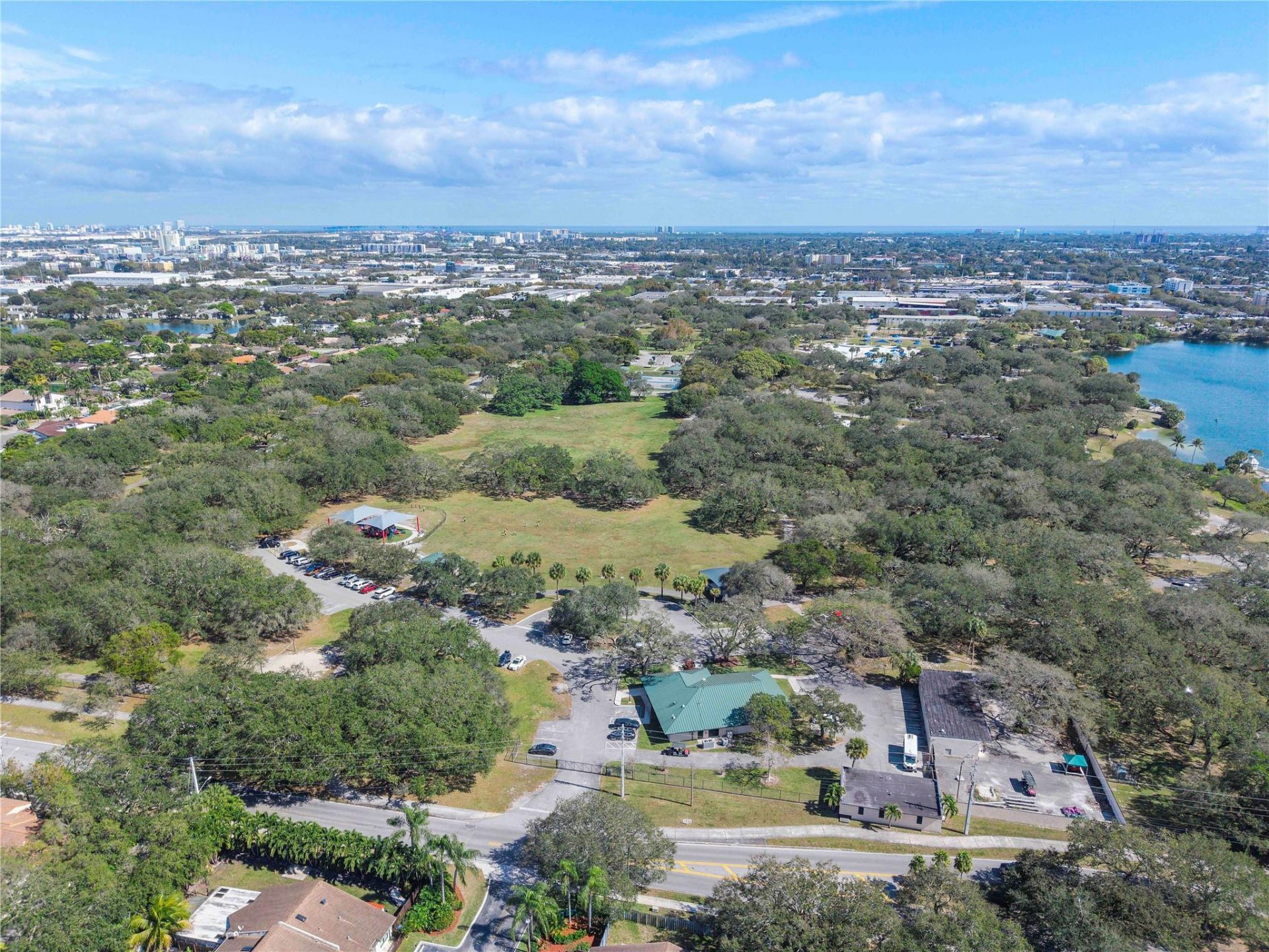 3406 Emerald Oaks Drive, Unit 804, Hollywood, FL 33021 Photo