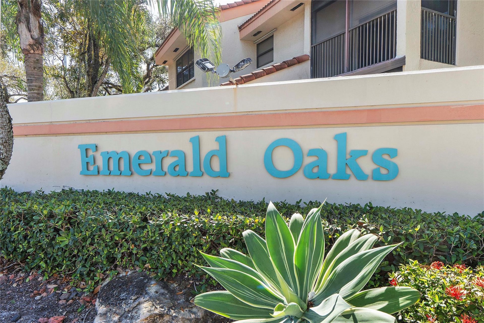 3406 Emerald Oaks Drive, Unit 804, Hollywood, FL 33021 Photo