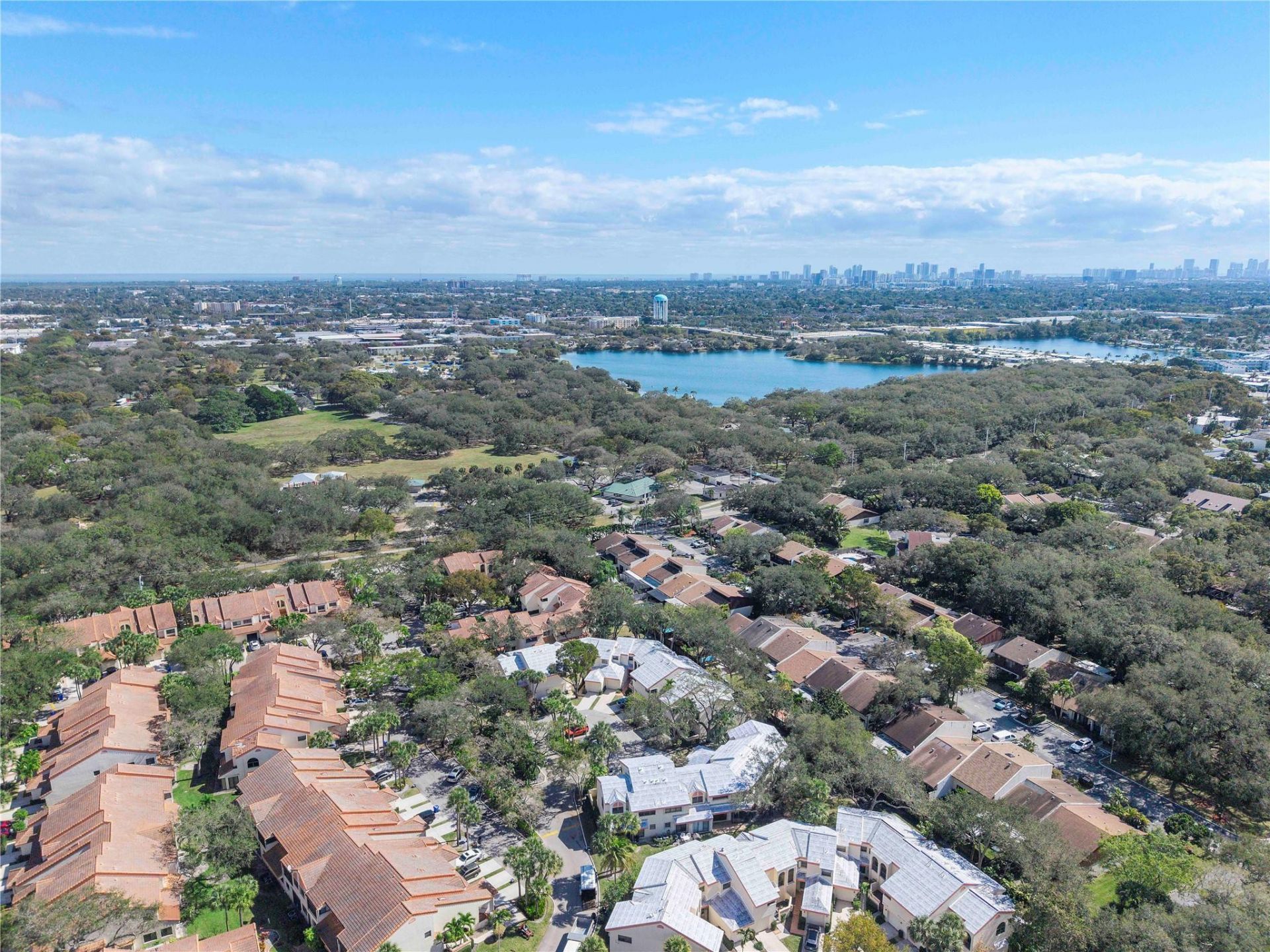 3406 Emerald Oaks Drive, Unit 804, Hollywood, FL 33021 Photo