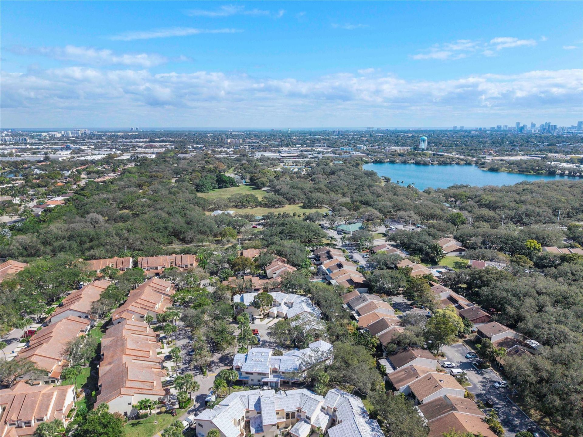 3406 Emerald Oaks Drive, Unit 804, Hollywood, FL 33021 Photo