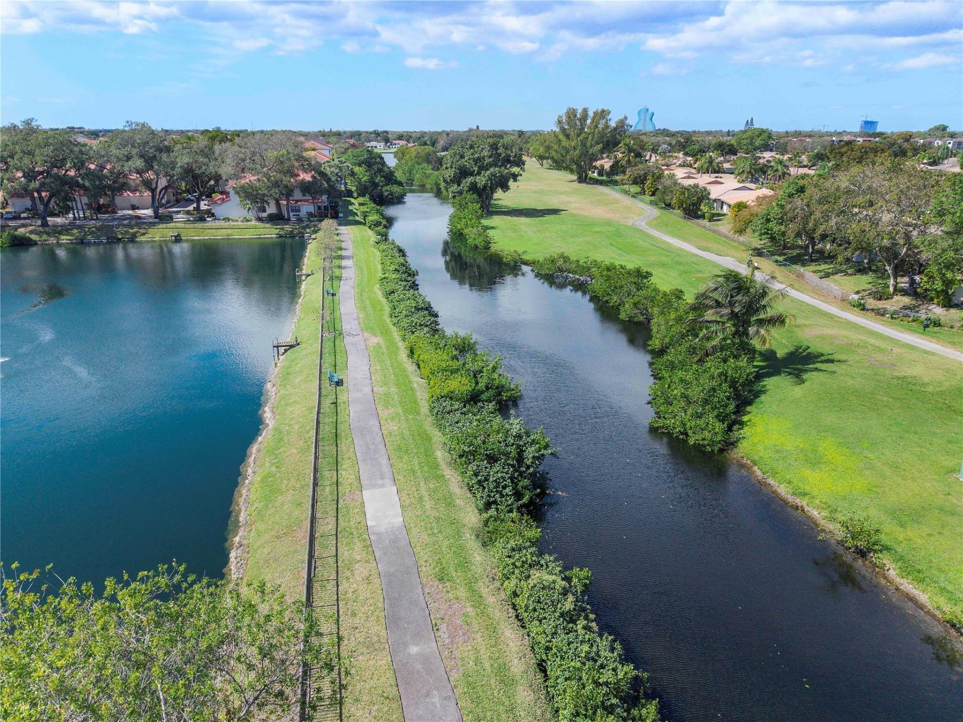 3406 Emerald Oaks Drive, Unit 804, Hollywood, FL 33021 Photo