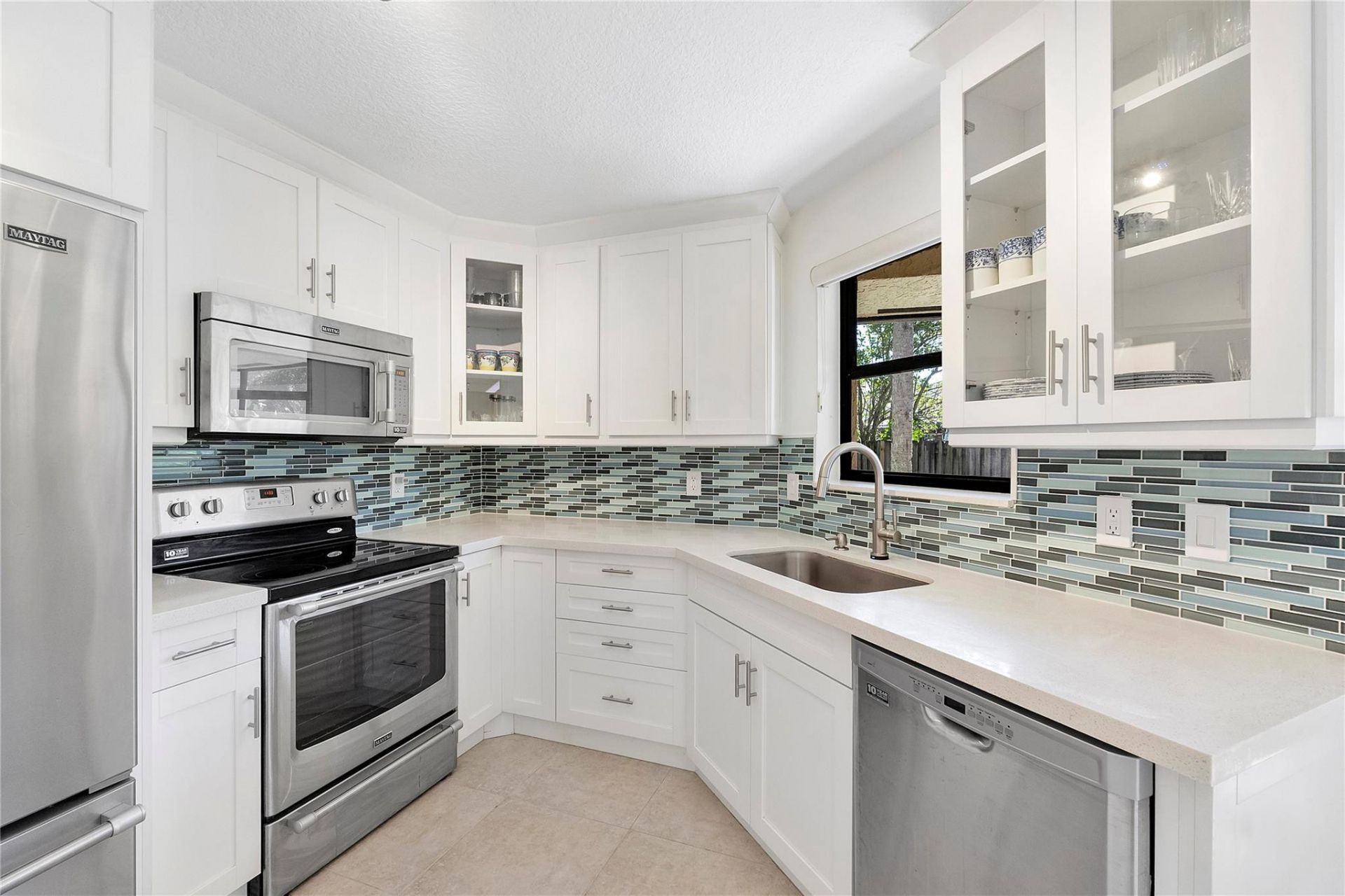 3406 Emerald Oaks Drive, Unit 804, Hollywood, FL 33021 Photo