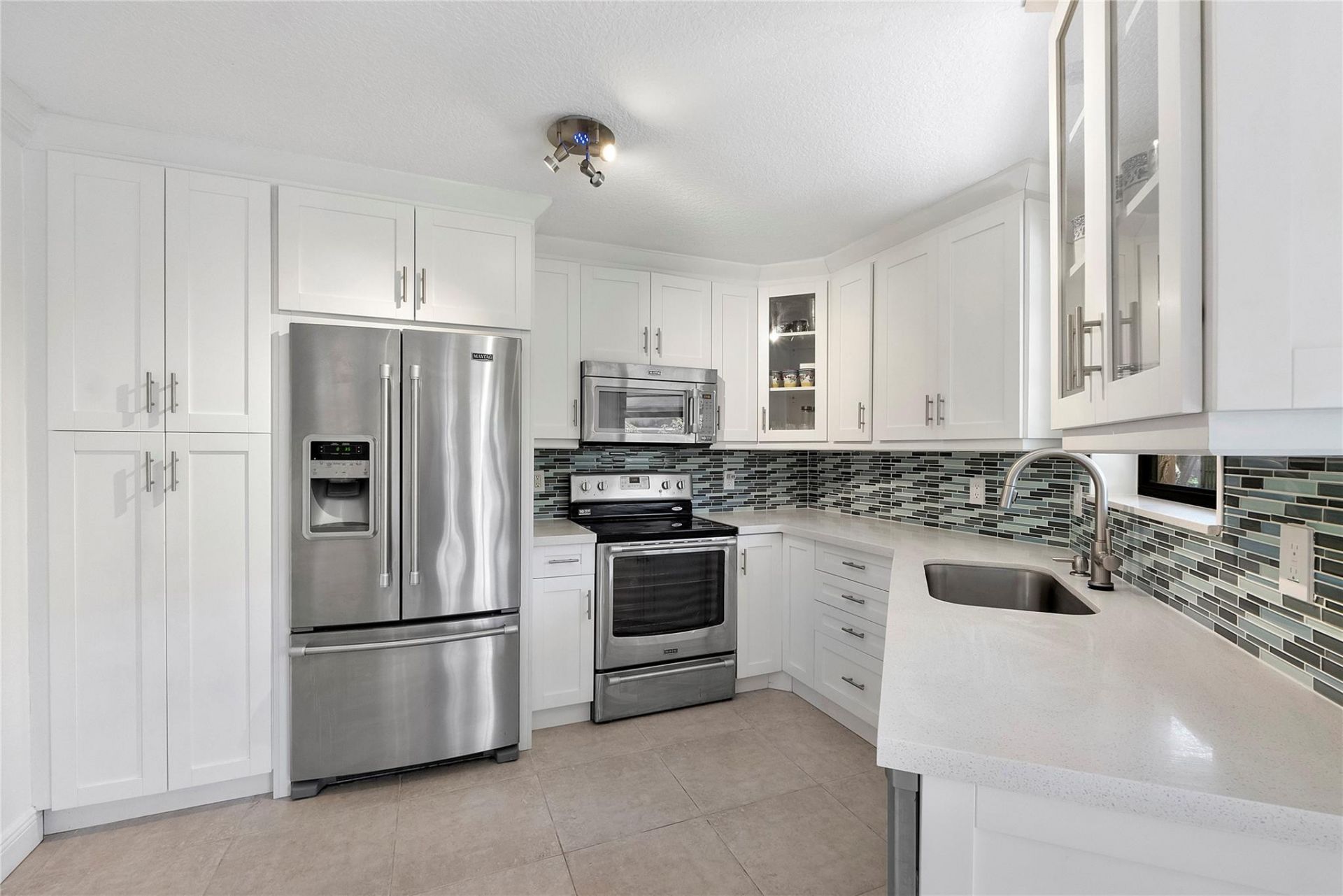 3406 Emerald Oaks Drive, Unit 804, Hollywood, FL 33021 Photo