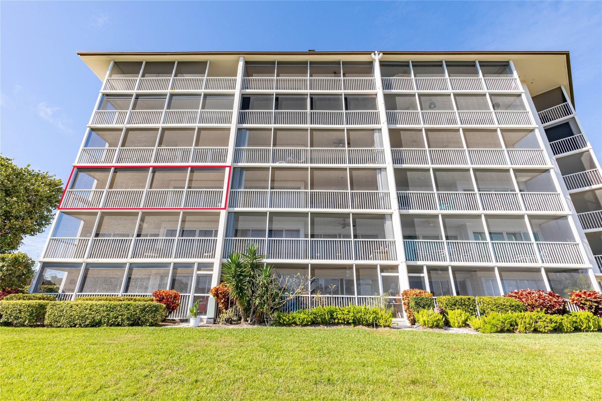 390 N Federal Highway, Unit 301, Deerfield Beach, FL 33441 Photo
