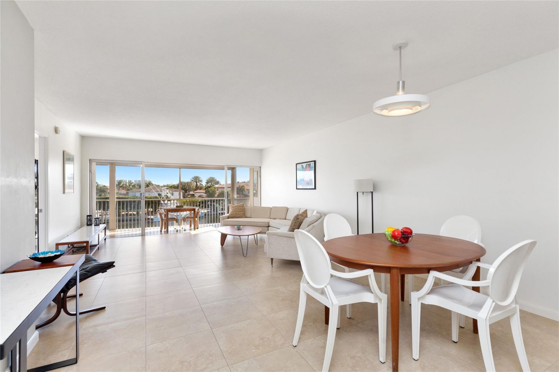 390 N Federal Highway, Unit 301, Deerfield Beach, FL 33441 Photo