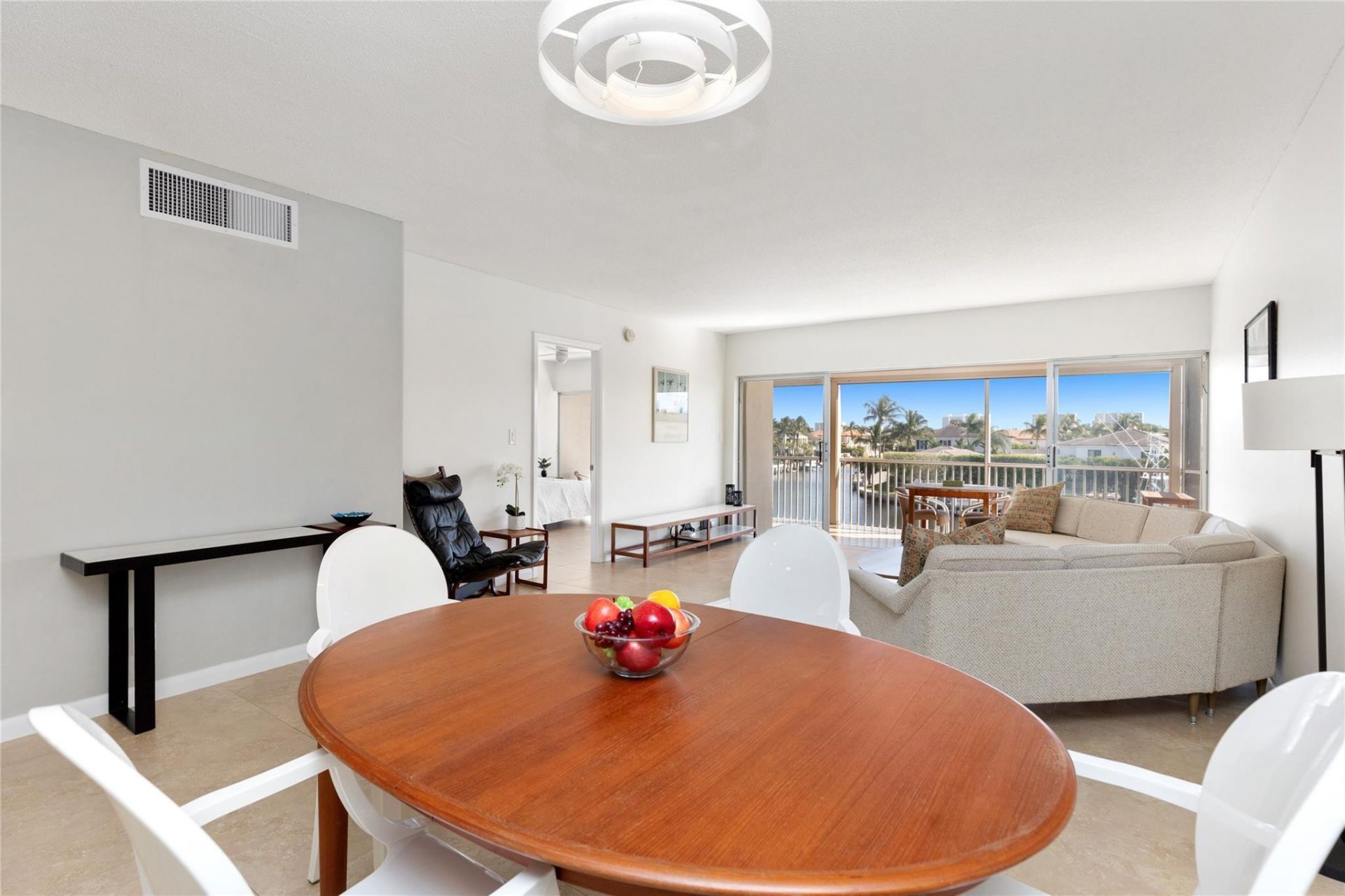 390 N Federal Highway, Unit 301, Deerfield Beach, FL 33441 Photo