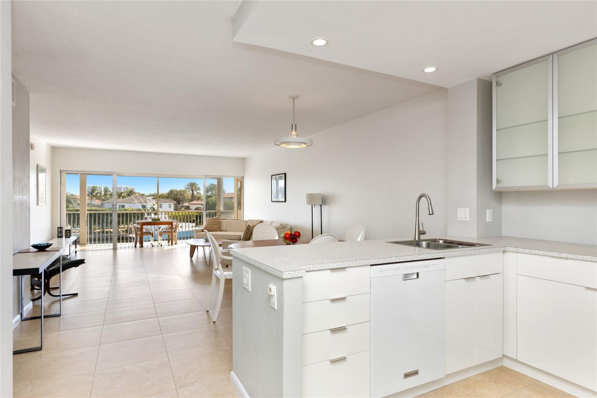 390 N Federal Highway, Unit 301, Deerfield Beach, FL 33441 Photo