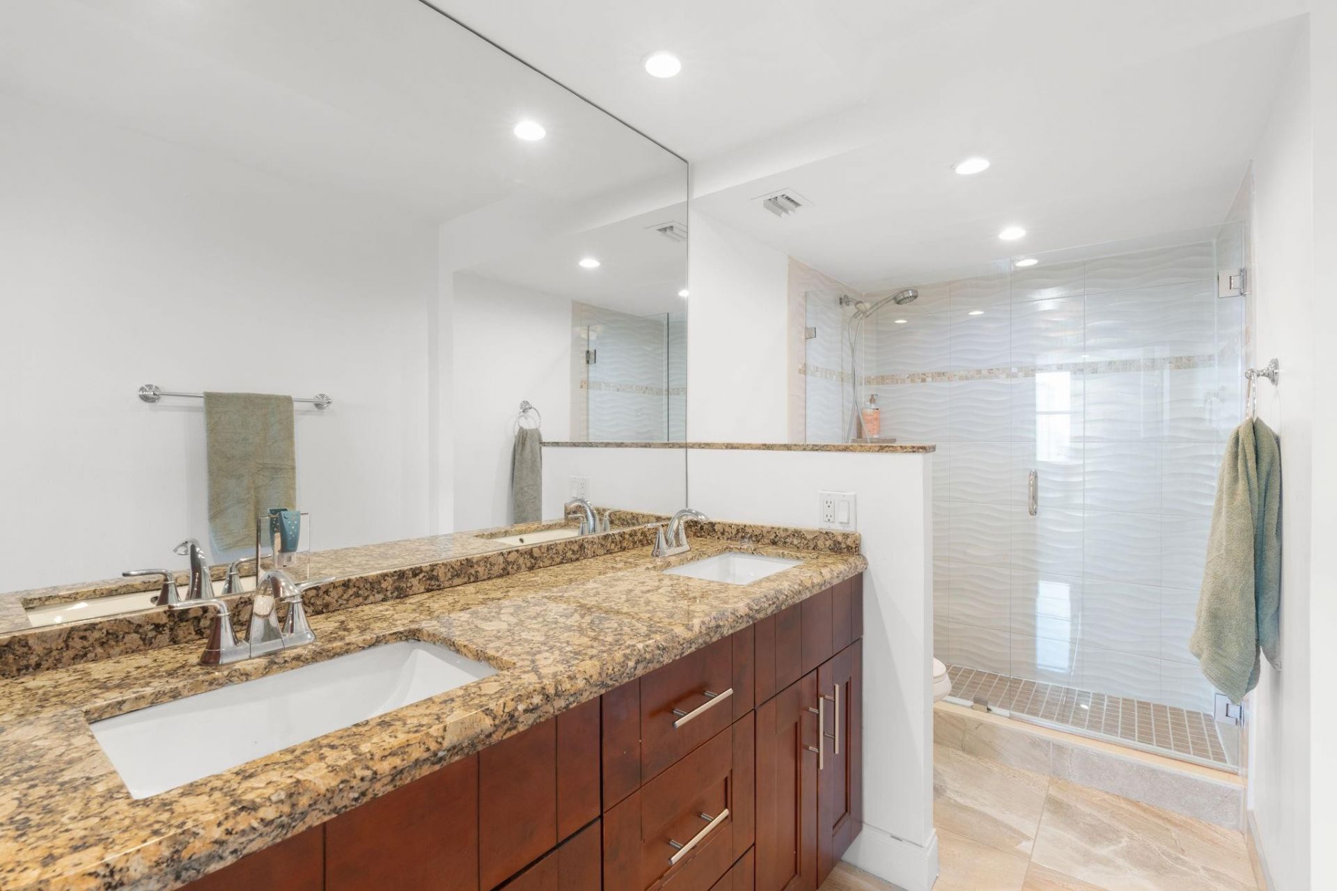 301 N Ocean Boulevard, Unit 1104, Pompano Beach, FL 33062 Photo