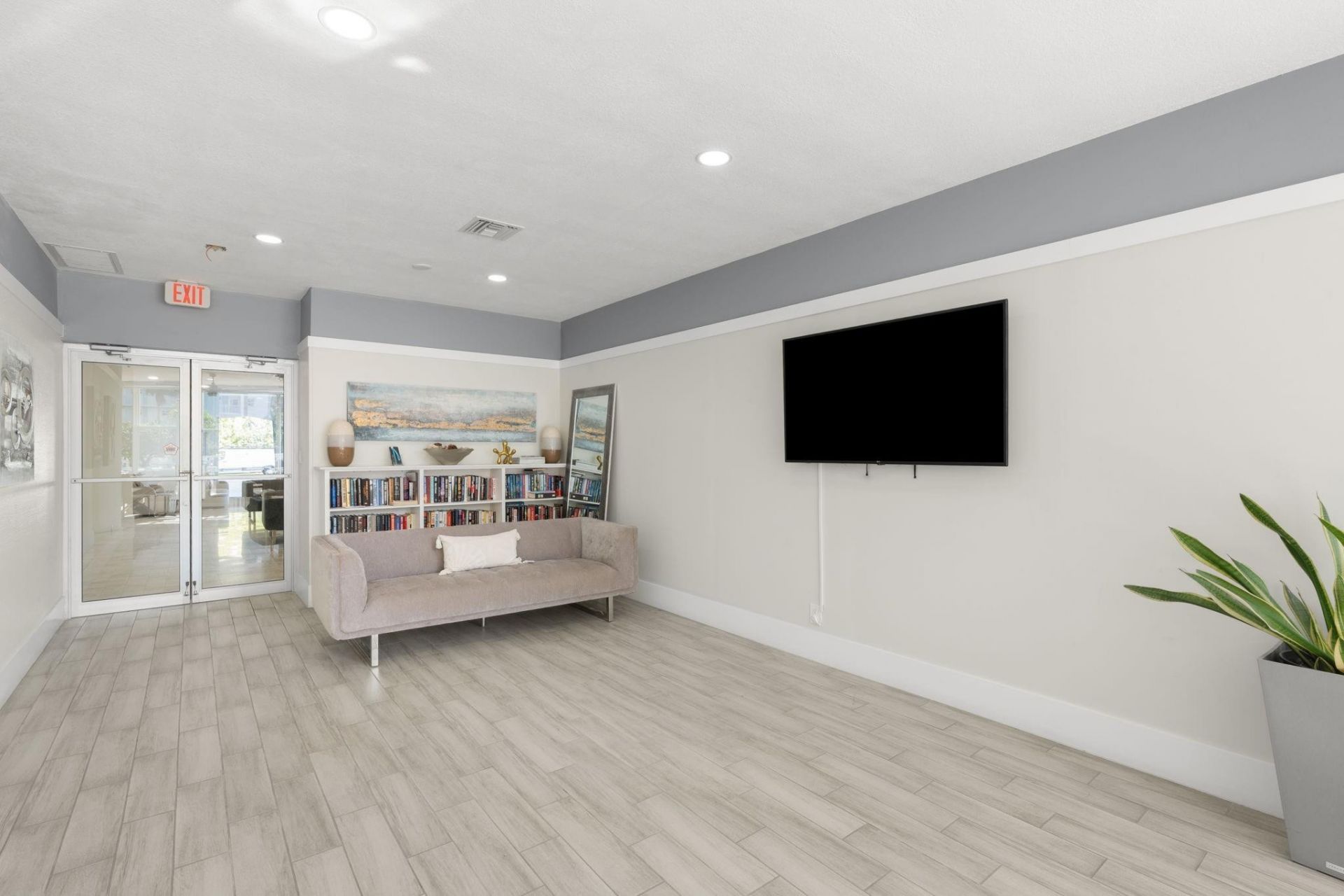 301 N Ocean Boulevard, Unit 1104, Pompano Beach, FL 33062 Photo