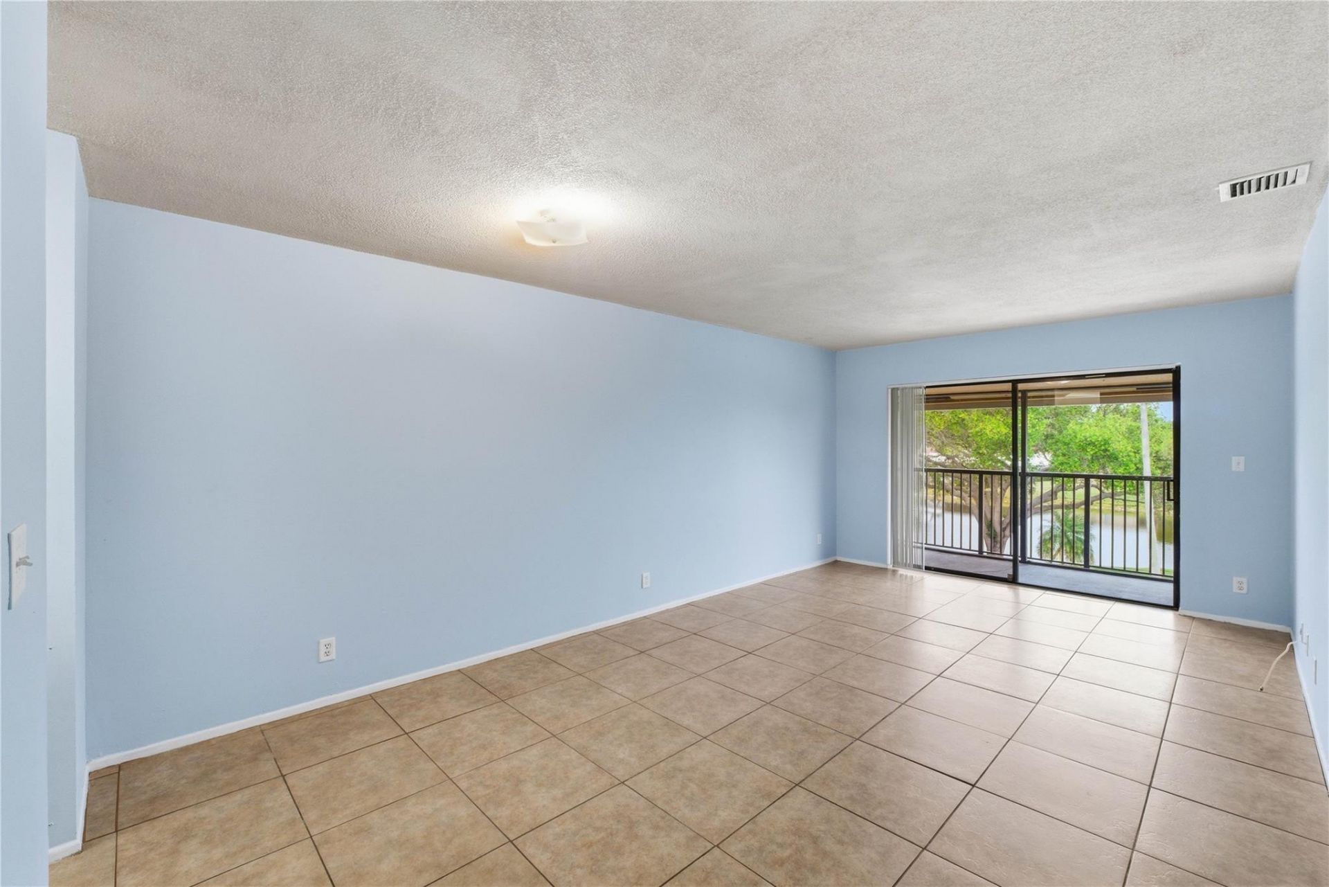 11453 NW 39th Court, Unit 312-2, Coral Springs, FL 33065 Photo