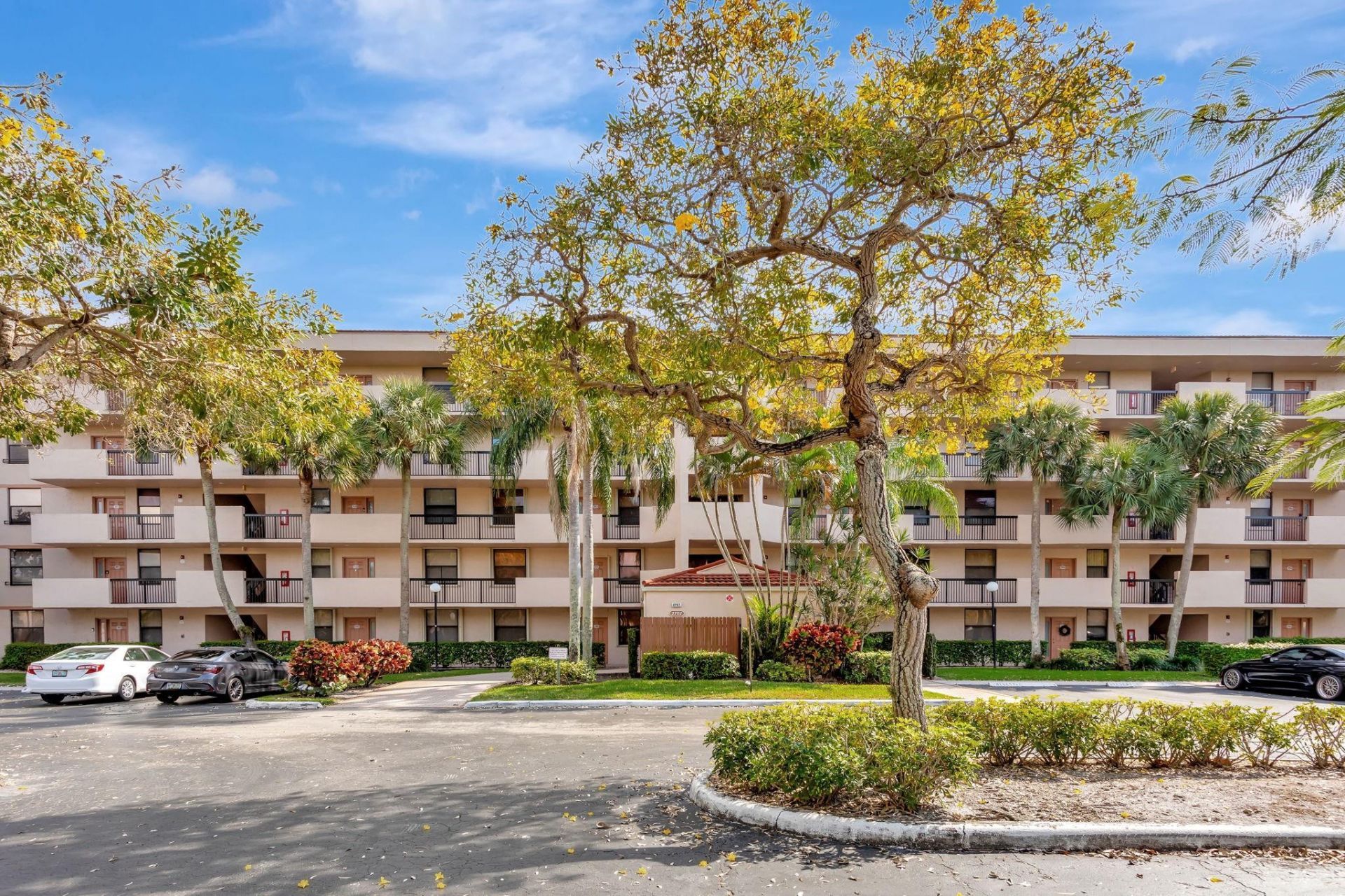 2767 Carambola Circle, Unit 304, Coconut Creek, FL 33066 Photo