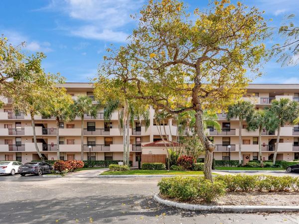 2767 Carambola Circle, Unit 304, Coconut Creek, FL 33066