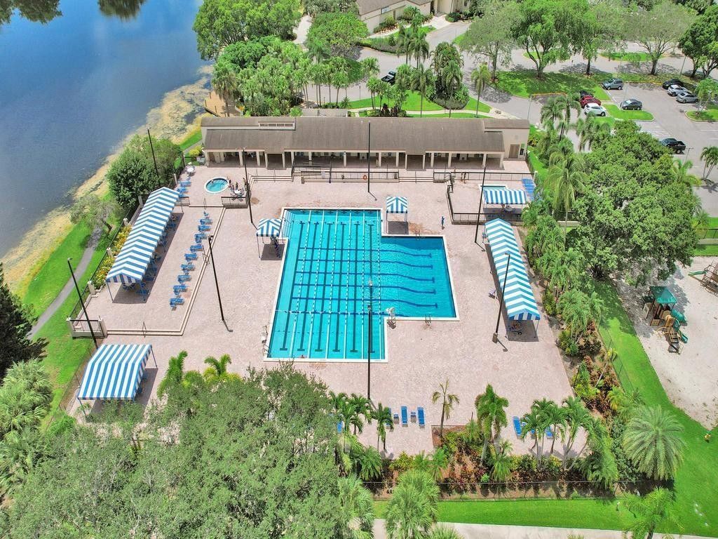 2767 Carambola Circle, Unit 304, Coconut Creek, FL 33066 Photo