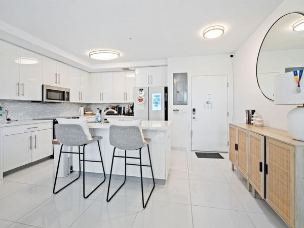 2651 NE 212th TER, Unit 201, Aventura, FL 33180