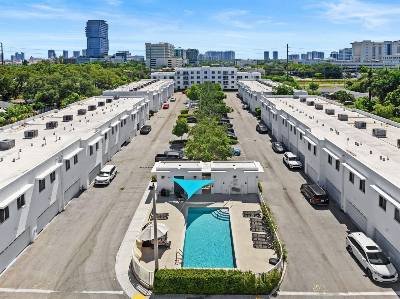 2651 NE 212th Terrace, Unit 201, Aventura, FL 33180 Photo