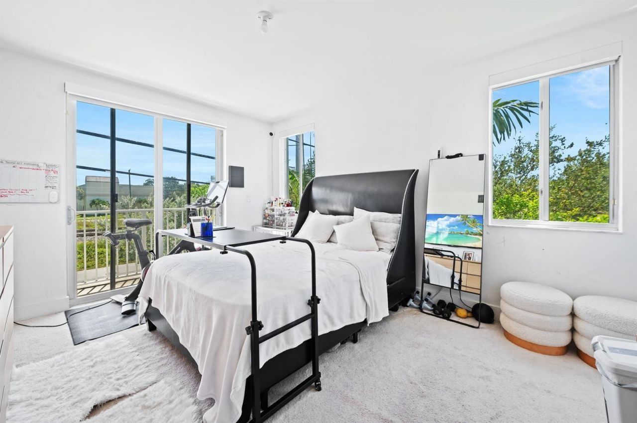 2651 NE 212th Terrace, Unit 201, Aventura, FL 33180 Photo