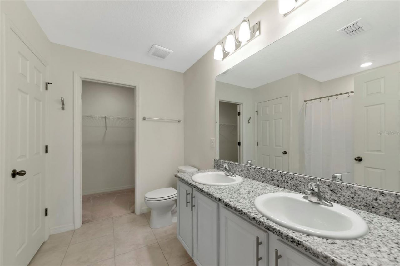 3558 74th Avenue Circle E, Sarasota, FL 34243 Photo