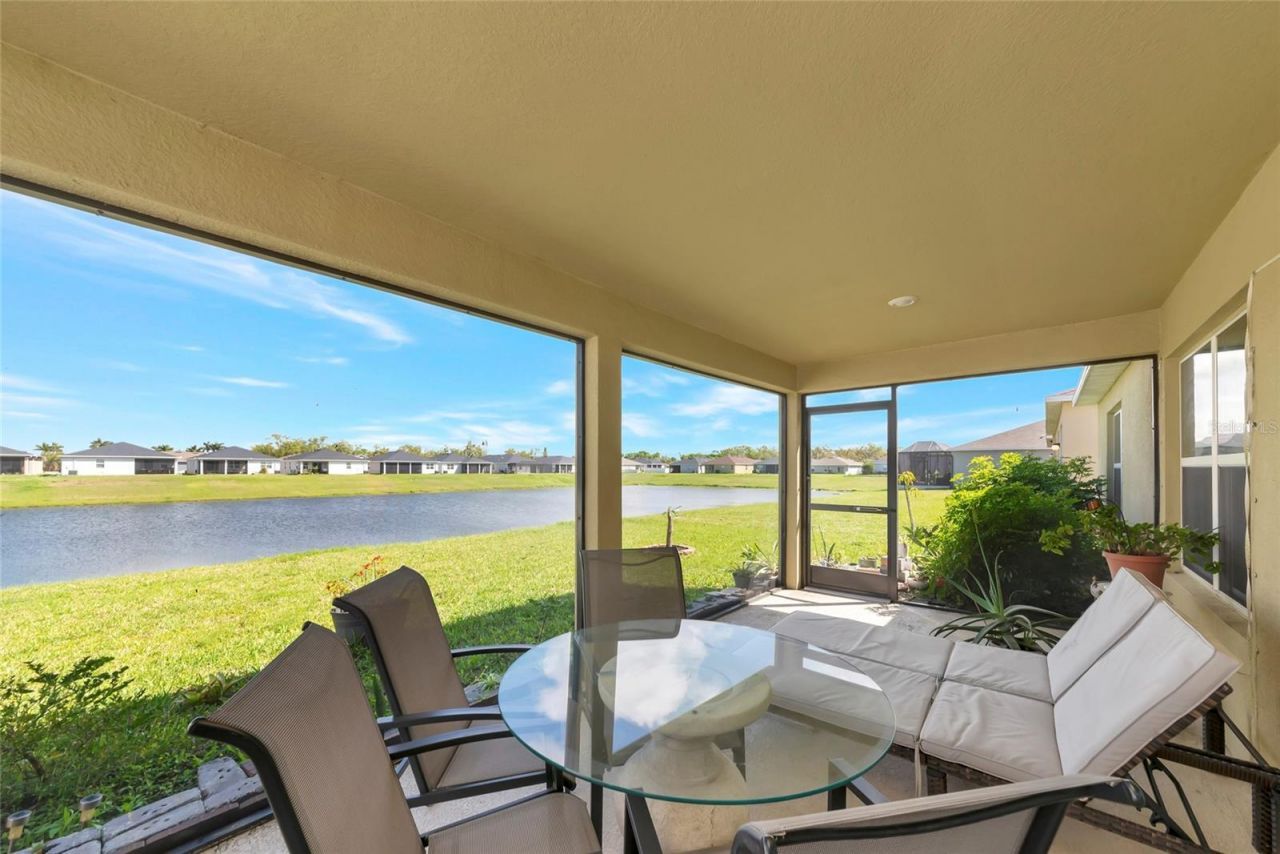 3558 74th Avenue Circle E, Sarasota, FL 34243 Photo