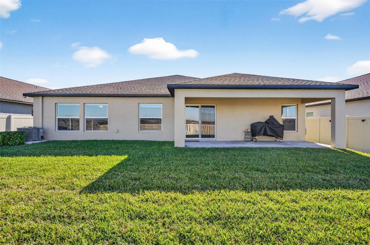 15217 Zircon Red Drive, Wimauma, FL 33598 Photo