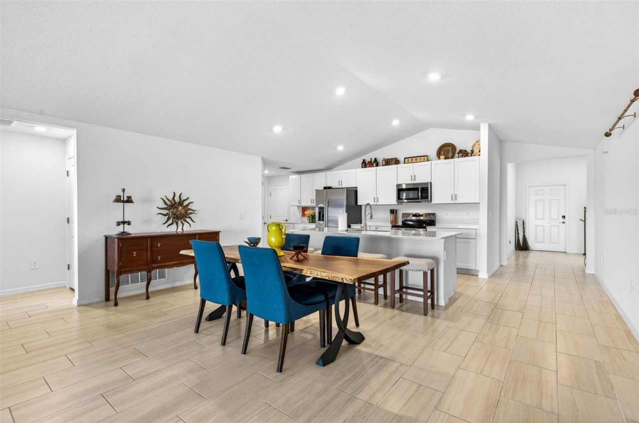 15217 Zircon Red Drive, Wimauma, FL 33598 Photo